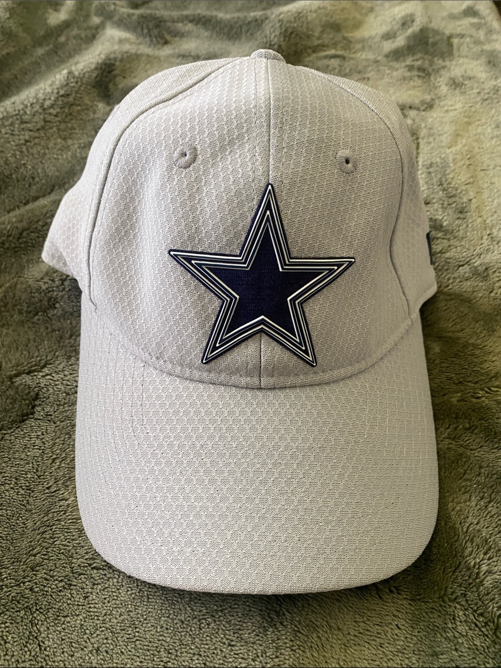 Dallas Cowboys Hat  - Light Gray